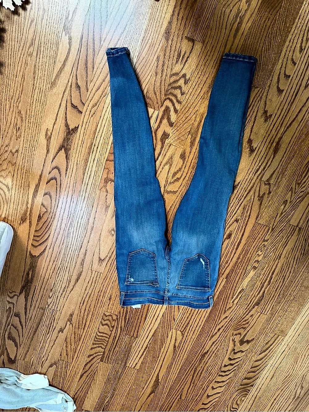 Current Elliot Distressed Skinny Jeans in Blue Waist 28